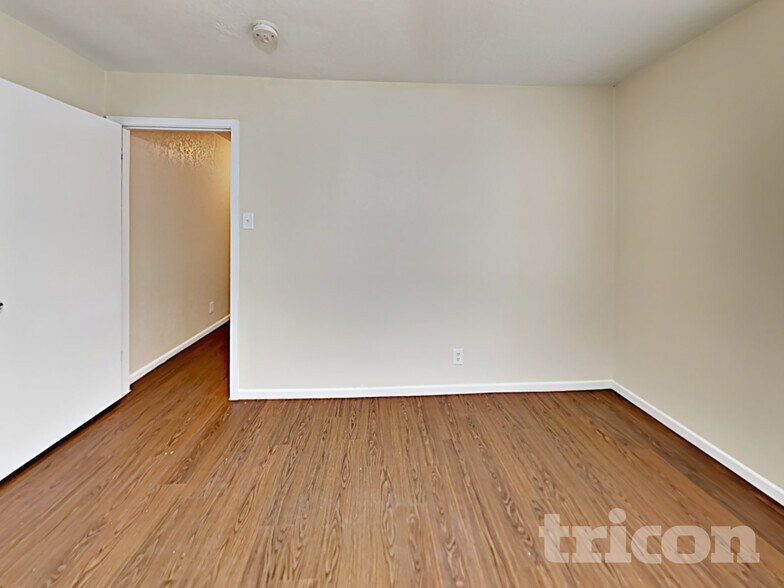 Building Photo - 4911 Buckwheat St