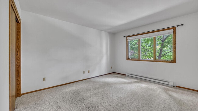 Building Photo - 615 Michigan Ave