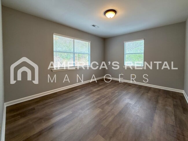 Building Photo - DEPOSIT PENDING! Lovely 2 Bed, 2 Bath Townhome for Rent in Montevallo, AL! COMING SOON!