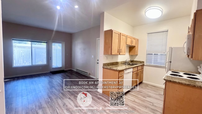Building Photo - Come home to this sweet 1st floor 1/1 cond...