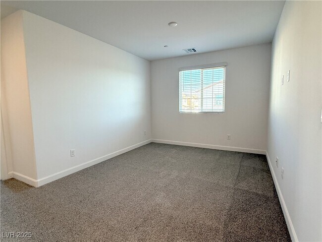 Building Photo - 901 Jigglypuff Pl