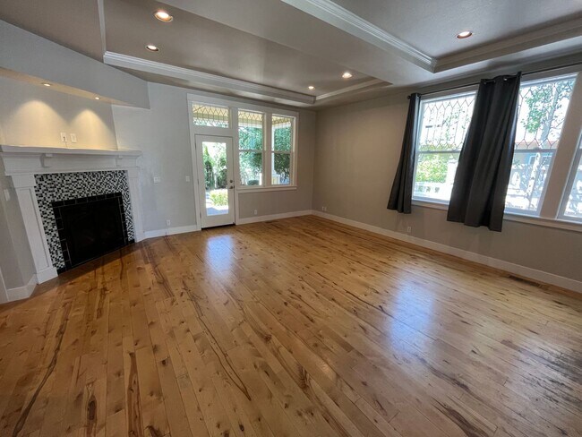 Building Photo - 3 Bed/2.5 Bath In The Heart of NW Crossing - Sacagawea