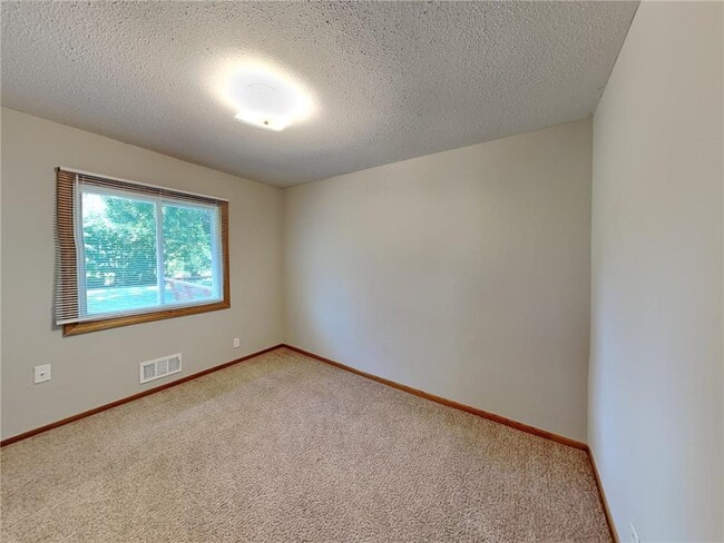 Building Photo - 1218 Skillman Ave E