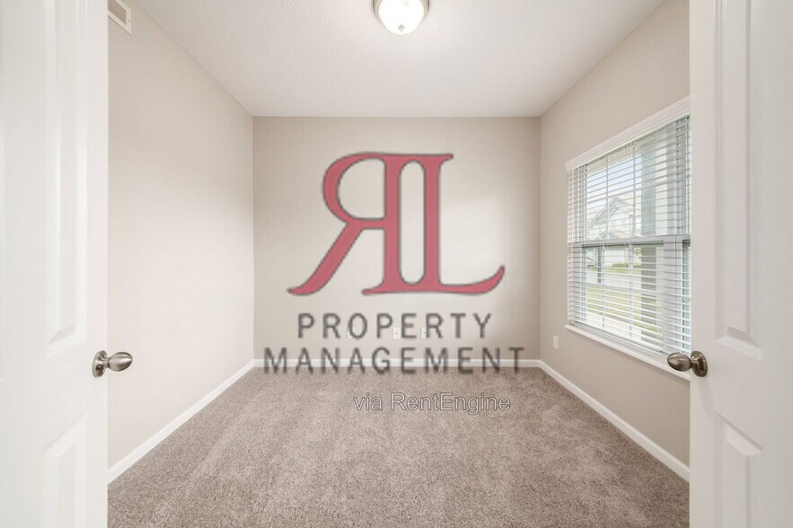 Building Photo - 5940 Whitewood Way