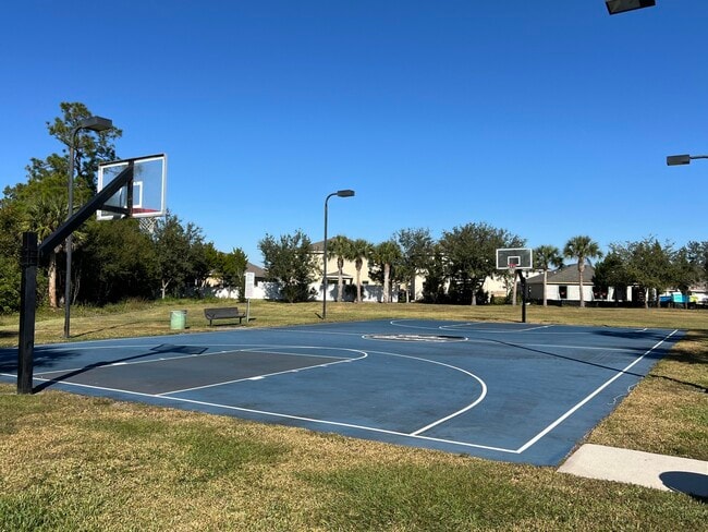 Building Photo - 9618 Seaspray Dr