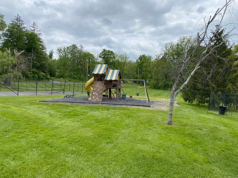 play ground - 12 White Gate Dr