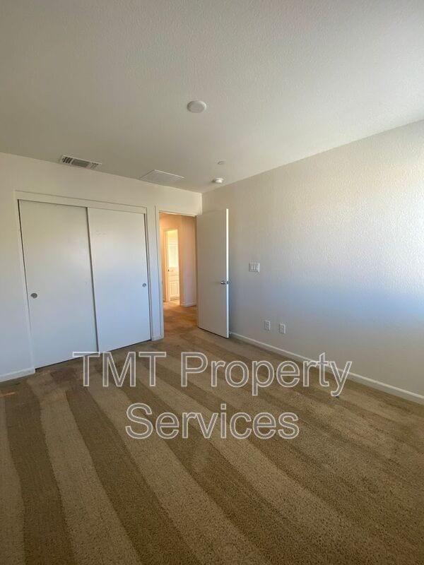 Building Photo - 5471 Westhampton Way