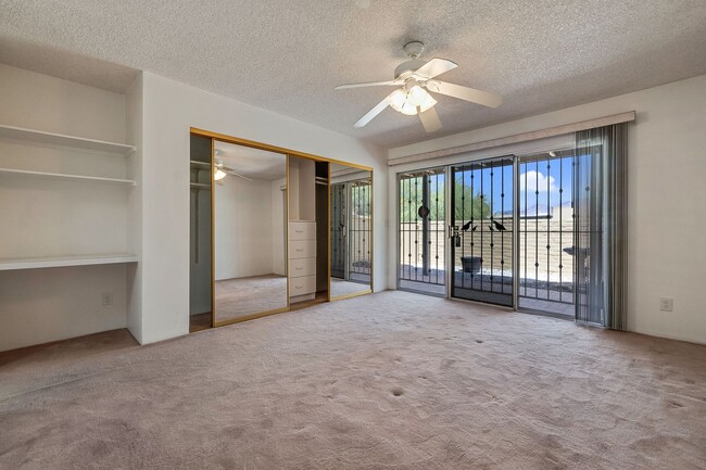 Building Photo - East-2 bedroom/ 2 bathroom townhome