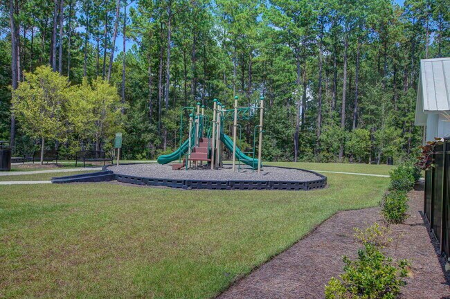 Building Photo - 216 Quimby Hill Dr