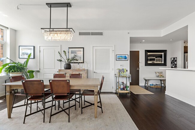 Building Photo - 1450 Washington St