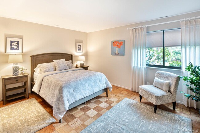 Building Photo - 412 Marine Ln