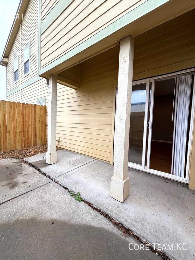 Building Photo - 2911 Cherry St