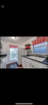 Building Photo - 3213 Kenwood Dr