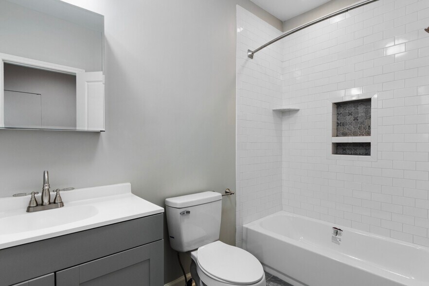 Building Photo - 282 Hawthorne St