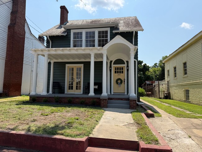 Building Photo - 314 E Washington St