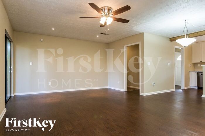 Building Photo - 1650 Freedom Valley