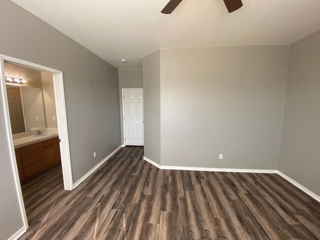 Building Photo - Pet Friendly home coming soon!
