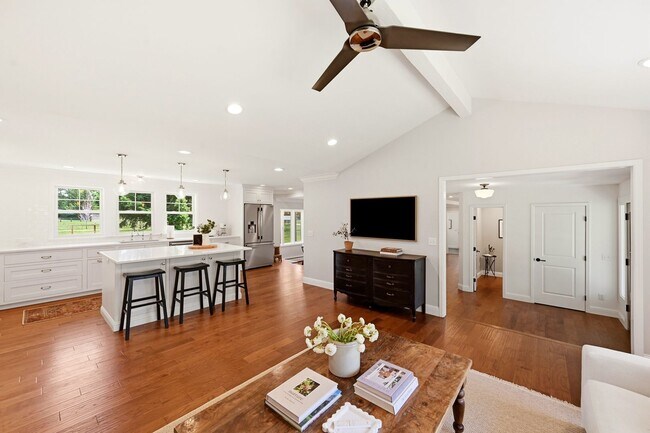 Building Photo - Charming Updated Farmhouse with Incredible Mountain Vistas