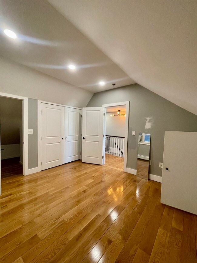 Building Photo - 530-532-532 40th St