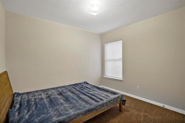 Building Photo - 121 Dodge City Ct