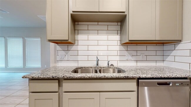 Building Photo - 519 Dr. Martin Luther King Jr. Dr.