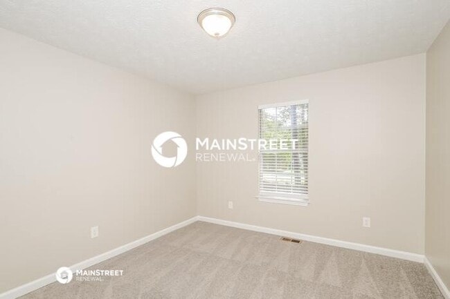 Building Photo - 3 Bedroom Pet-Friendly Home in Locust Grove, GA with Main Street Renewal