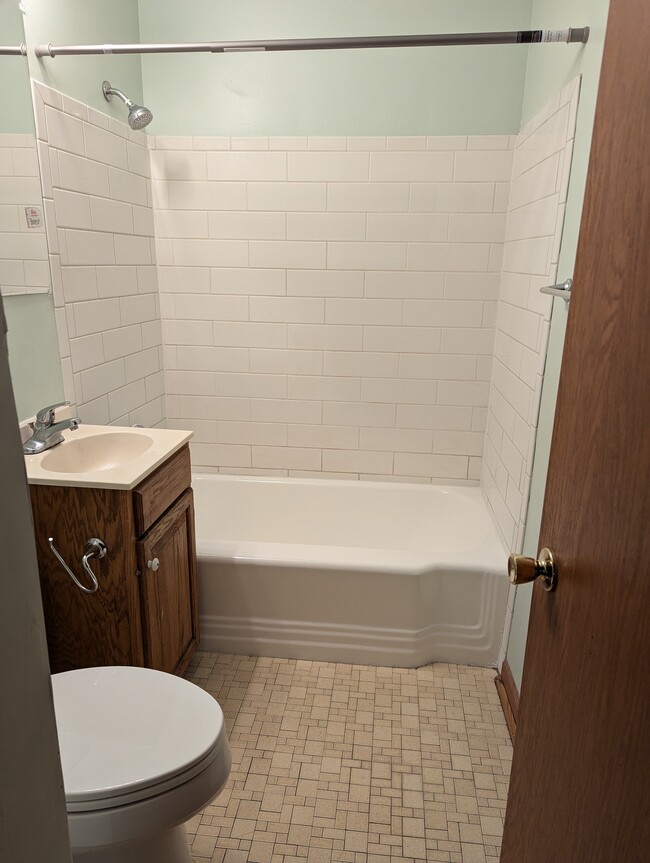 Main level full bath - 6316 Tingdale Ave