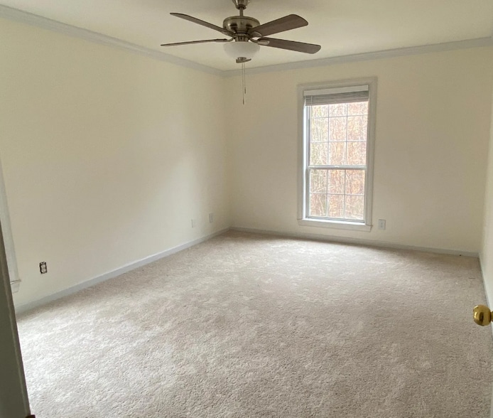 Building Photo - 3615 Essex Ave