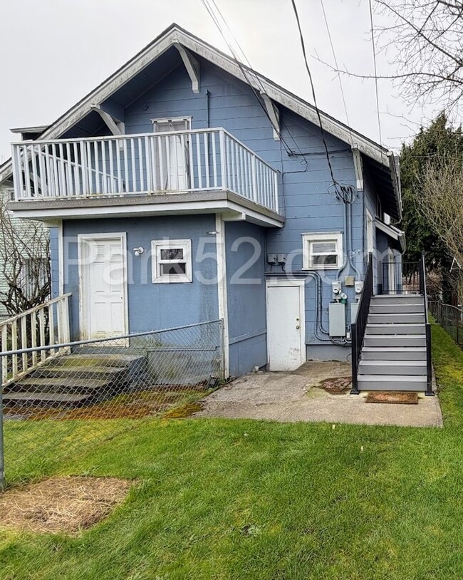 Building Photo - 1711 S 9th St