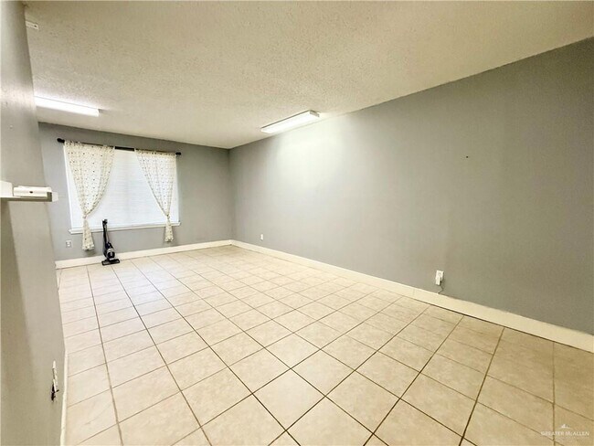 Building Photo - 5313 N 25th St