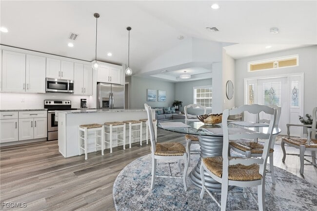 Building Photo - 1723 SW 31st Ln