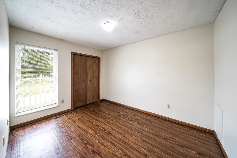 Building Photo - 1513 Whitehall Blvd