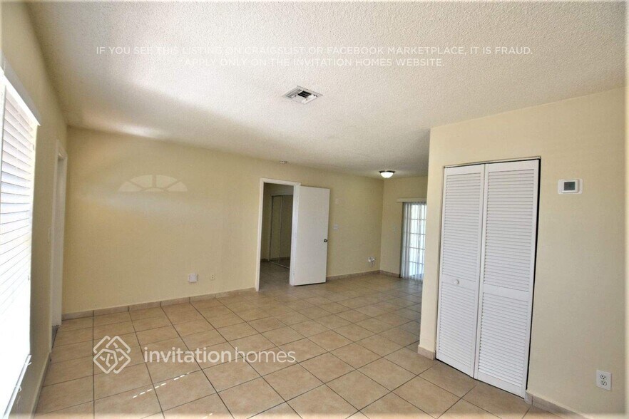 Building Photo - 4921 NW 170th St