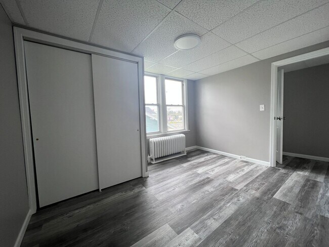 Building Photo - 3006 William Penn Hwy