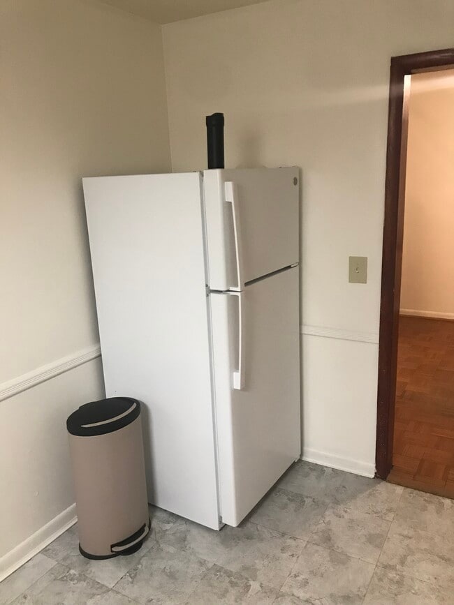 Building Photo - 676 Convery Blvd