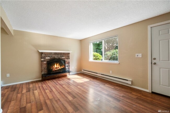 Building Photo - 4104 7th St SW
