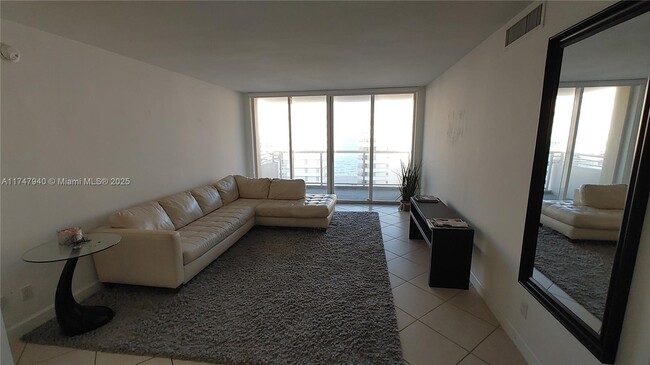 Building Photo - 5600 Collins Ave