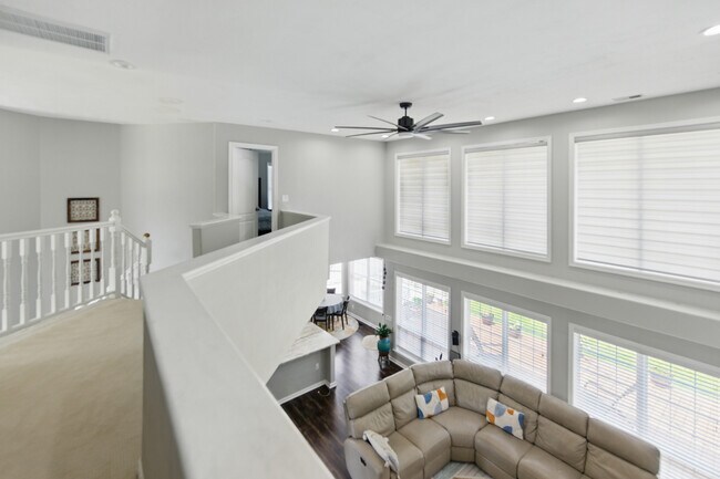 Building Photo - 2641 Springhaven Dr