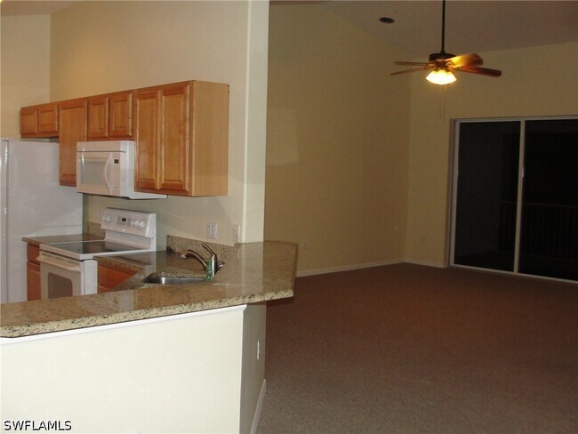 Building Photo - 1295 Henley St