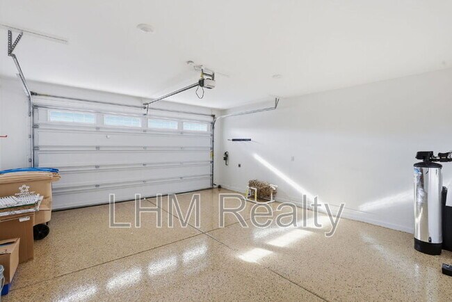 Building Photo - 12364 E Ballentine Rd