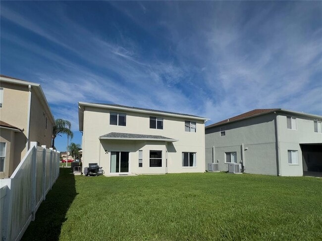 Building Photo - 27700 Breakers Dr