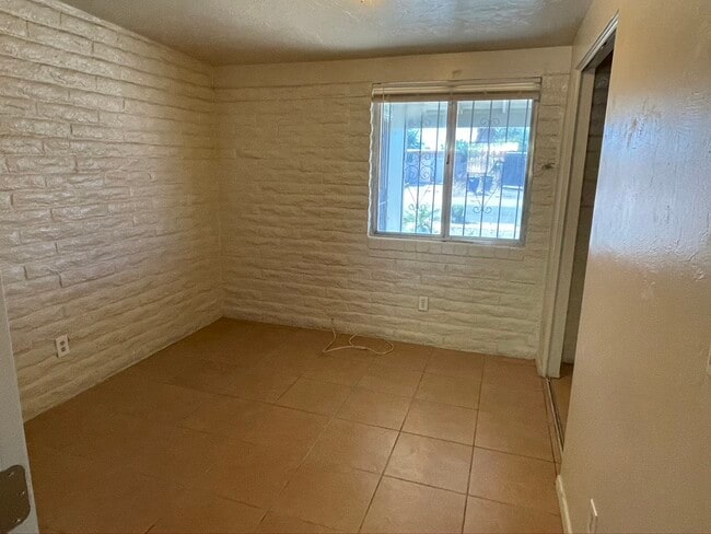 Building Photo - 7655 E Tulip Tree St