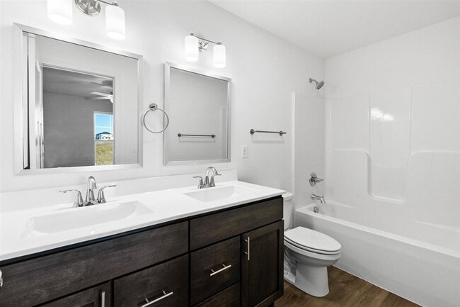 Building Photo - 624 Catherine Dr