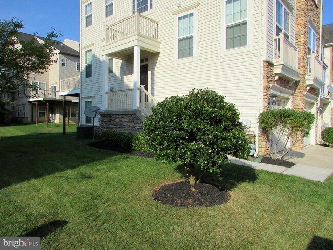 Building Photo - 4314 Vintage Ivy Ln