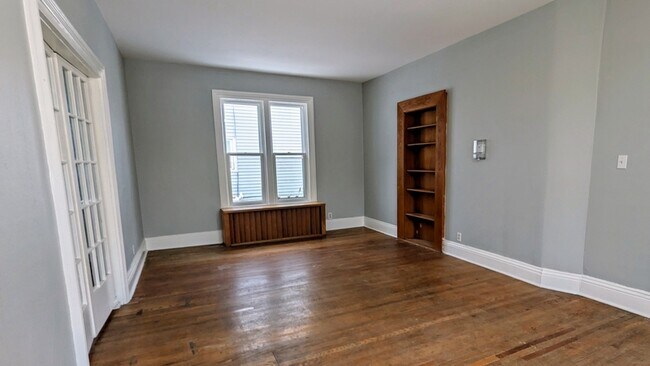 Building Photo - 924 N Capitol Ave