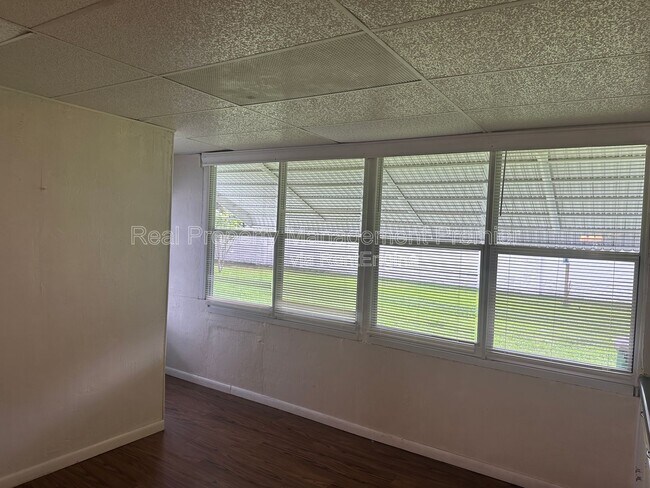 Building Photo - 8308 Ct-57