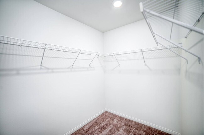 Building Photo - MOVE-IN READY! AMAZING 2023 3-BEDS 2.5 BAT...