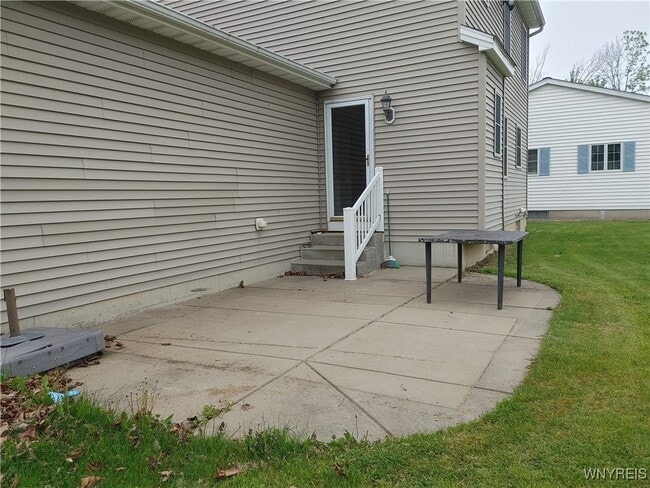 Building Photo - 579 Homestead Dr