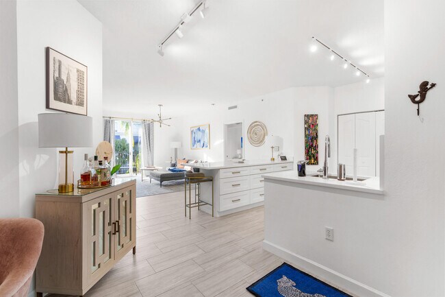 Building Photo - 255 NE 3rd Ave