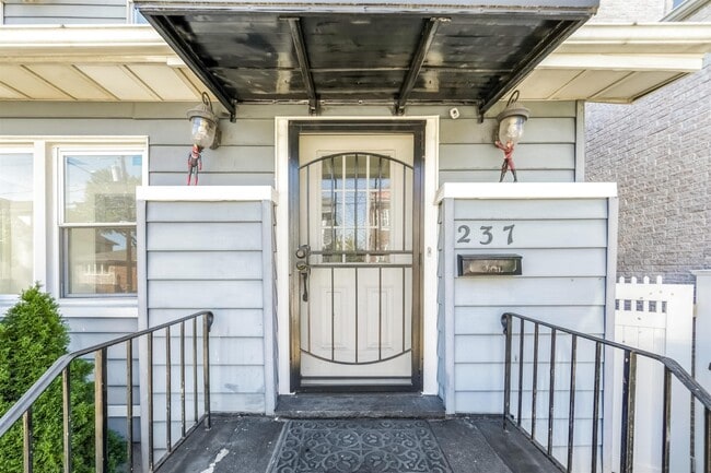 Building Photo - 237 73RD St